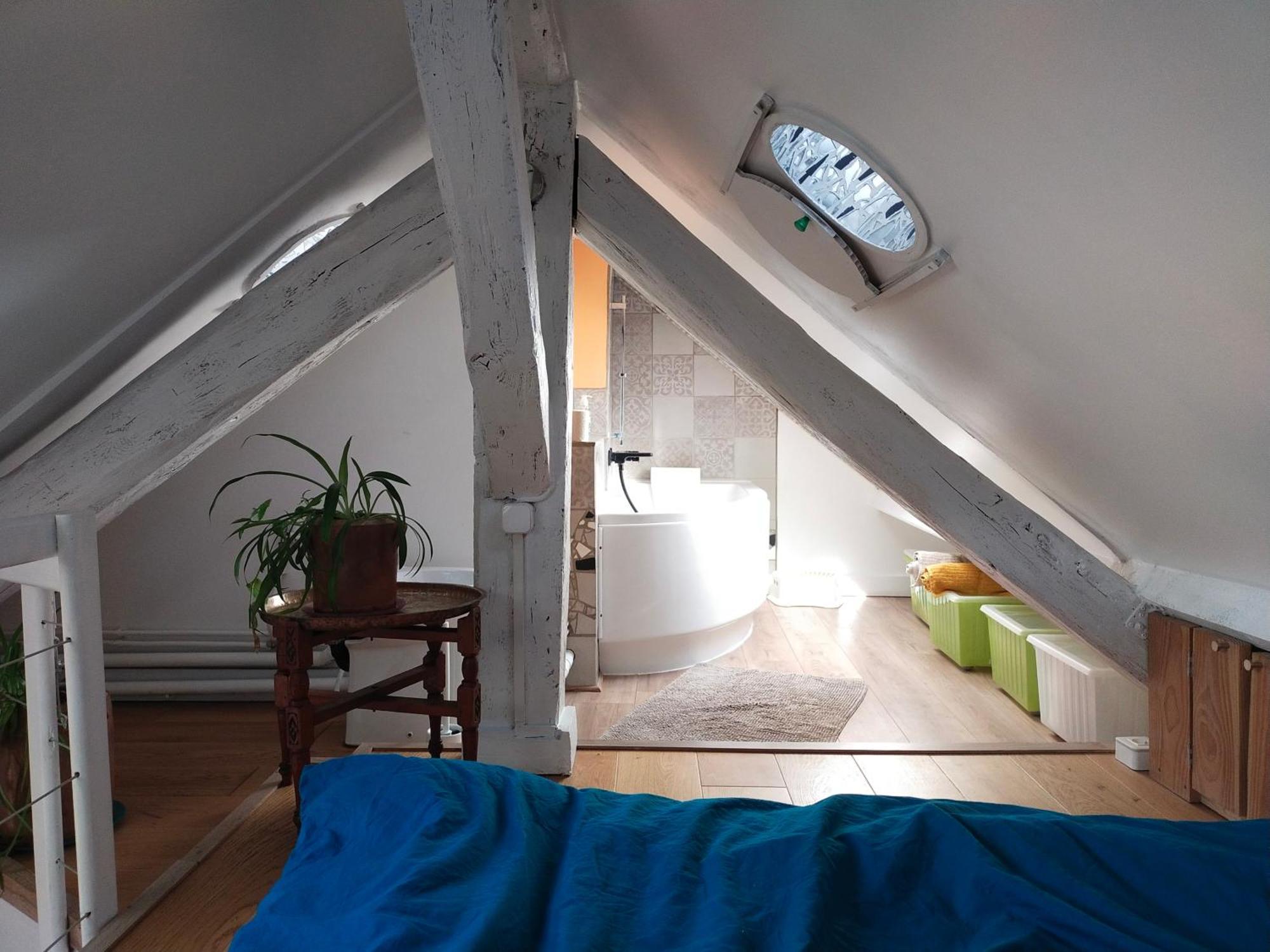 Studio Sous Les Toits Et Mezzanine - Венсен Екстериор снимка