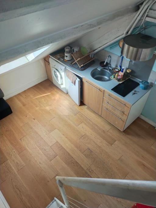 Studio Sous Les Toits Et Mezzanine - Венсен Екстериор снимка